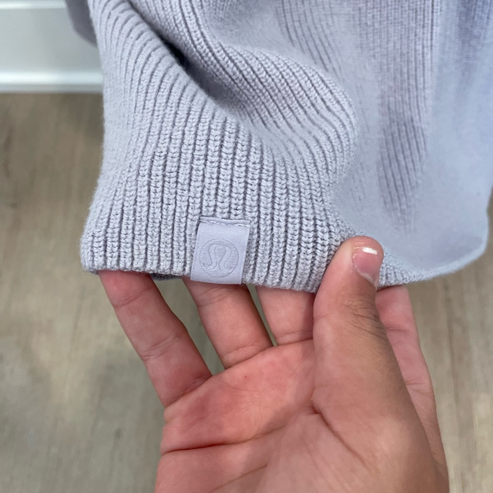 lululemon athletica merino wool-blend ribbed Lavender Sweater - Picture 5 of 6